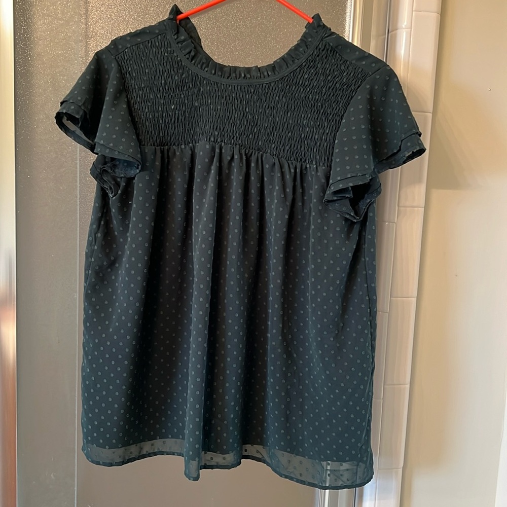 Business casual top, size large